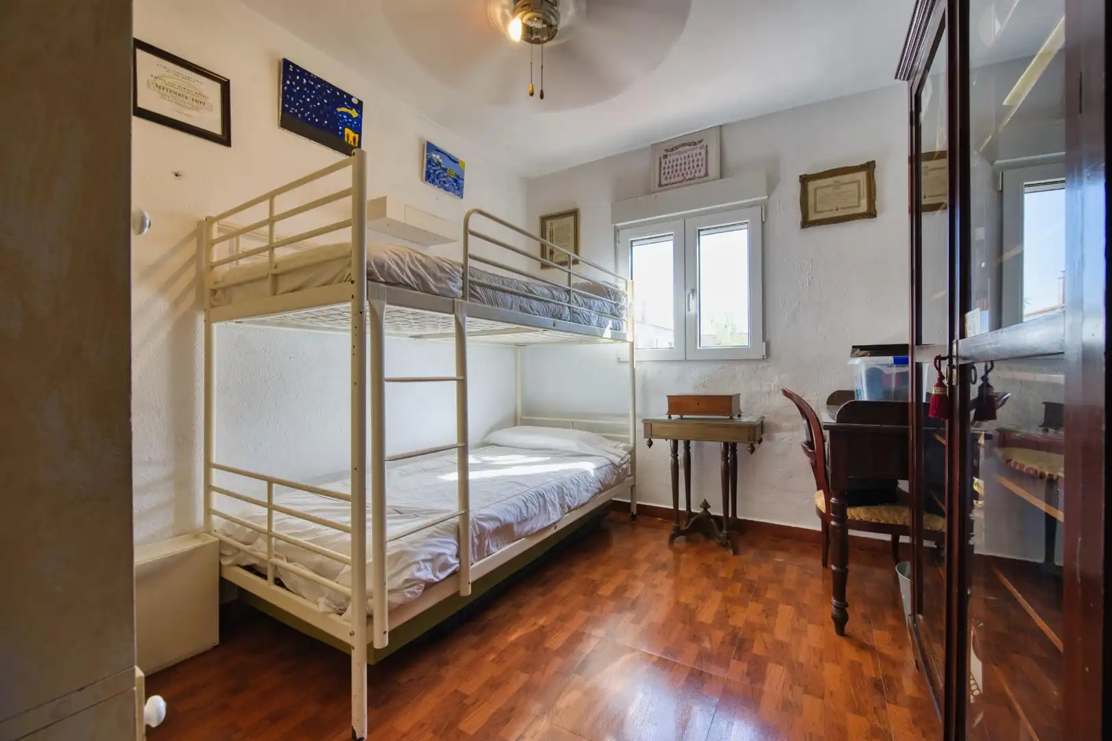 Habitación de Casa adosada en venta en Mairena del Aljarafe con Aire acondicionado, Terraza y Trastero