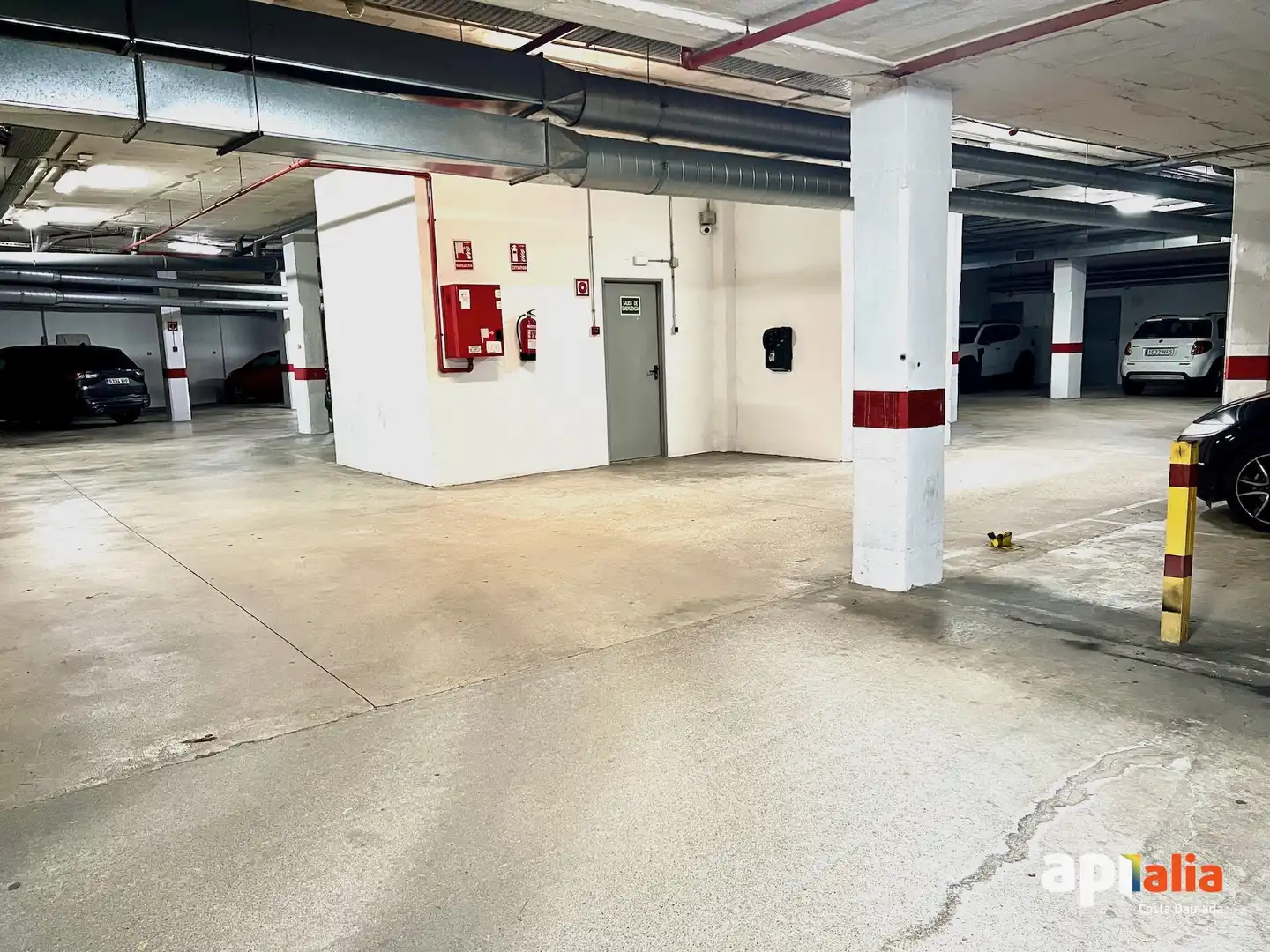 Parking de Piso en venta en Salou con Calefacción, Piscina y Horno