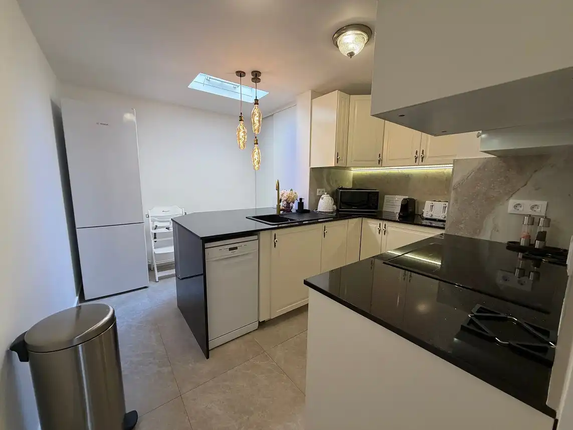 Küche von Haus oder Chalet zum Verkauf in Santa Pola mit Klimaanlage, Privatgarten und Möbliert