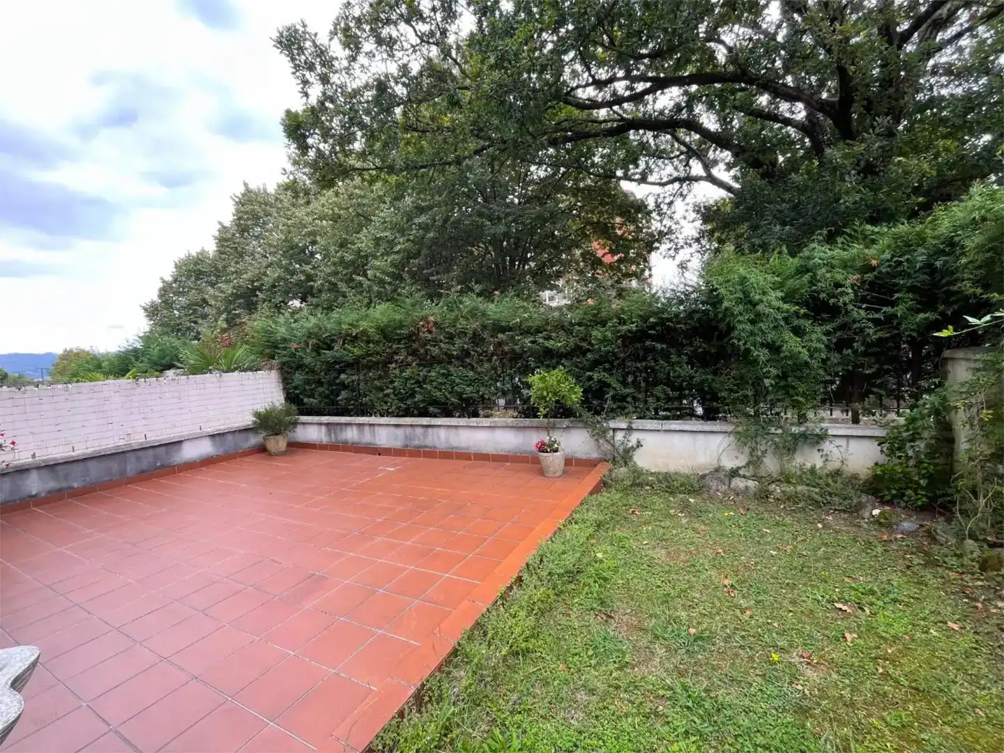 Terrasse von Wohnung zum Verkauf in Basauri  mit Privatgarten, Parkett und Möbliert