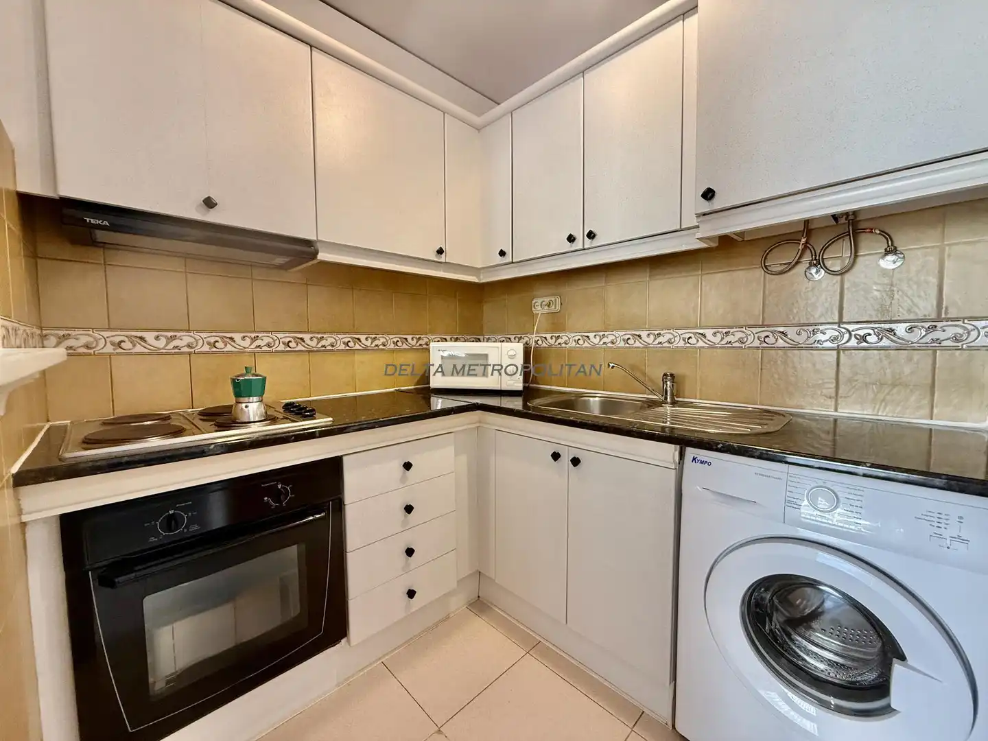 Cuina de Apartament de lloguer en San Miguel de Abona amb Aire condicionat, Terrassa i Moblat