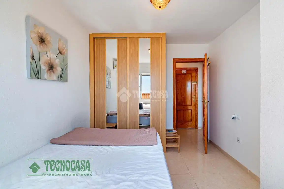 Habitación de Piso en venta en Roquetas de Mar con Calefacción y Terraza
