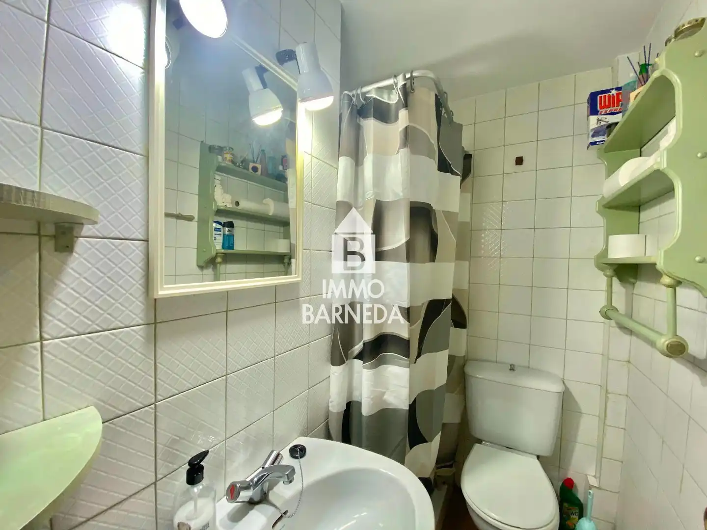 Baño de Piso en venta en Empuriabrava con Terraza y Amueblado