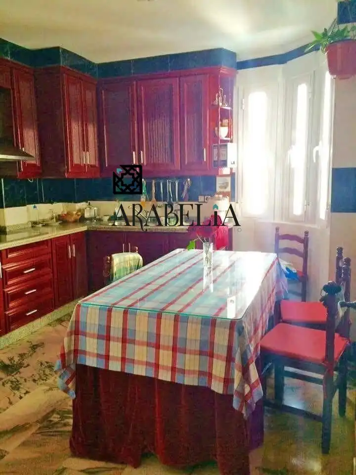 Küche von Haus oder Chalet zum Verkauf in Córdoba mit Klimaanlage, Terrasse und Abstellraum