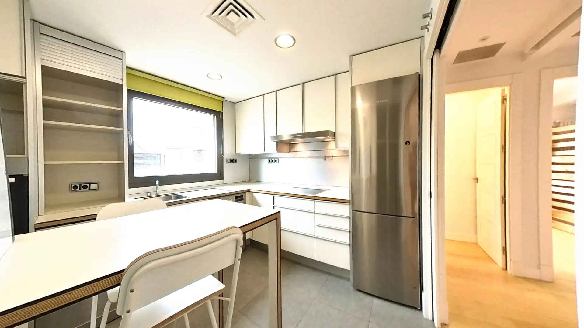 Cocina de Ático de alquiler en Madrid con Aire acondicionado, Terraza y Trastero