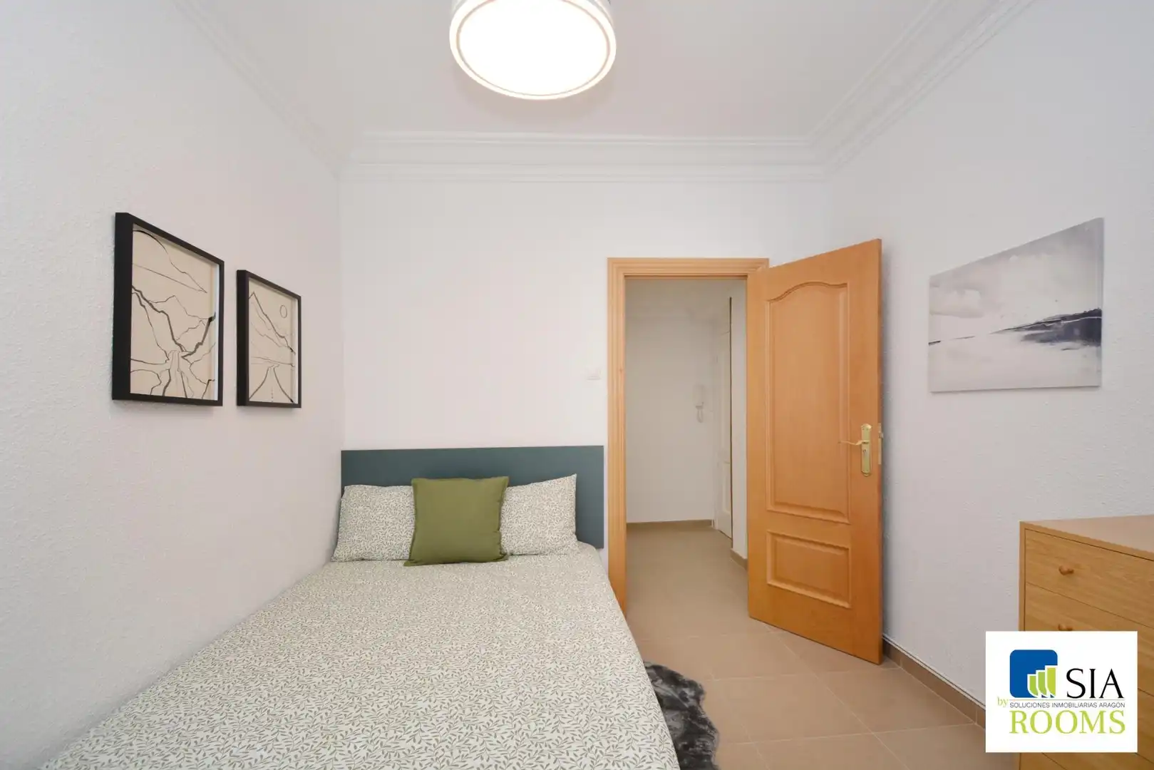 Room in Calle LATASSA, FELIX, 26, Universidad San Francisco