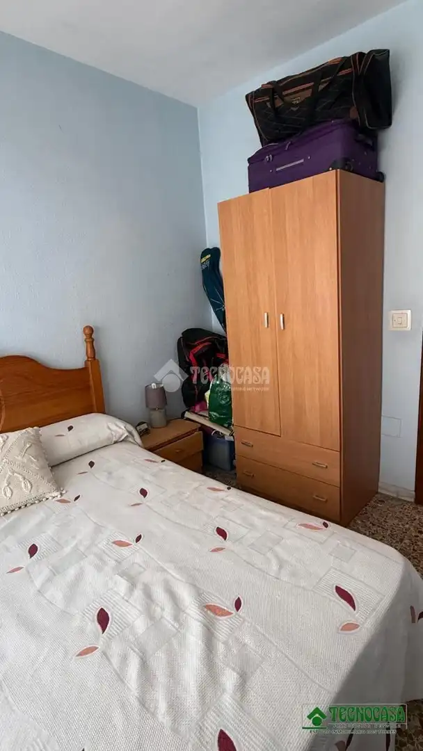 Bedroom of Flat for rent in Almería