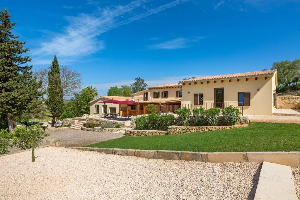 Vista exterior de Finca rústica en venta en Sineu con Aire acondicionado, Calefacción y Jardín privado