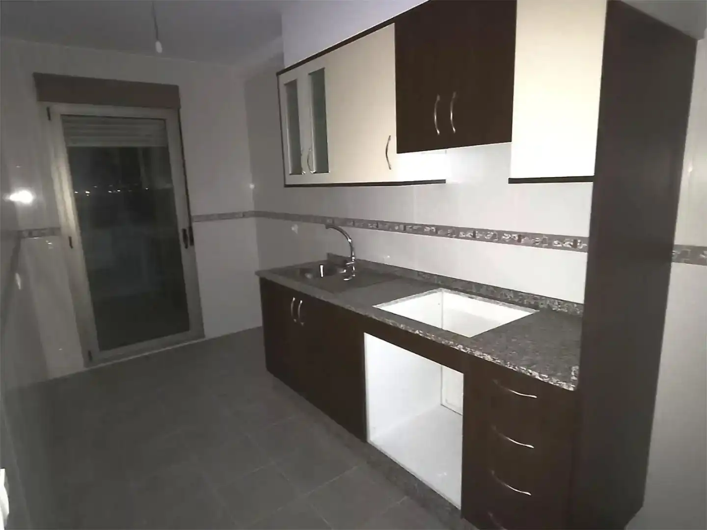 Cuina de Pis en venda en Boiro amb Jardí privat, Parquet i Traster