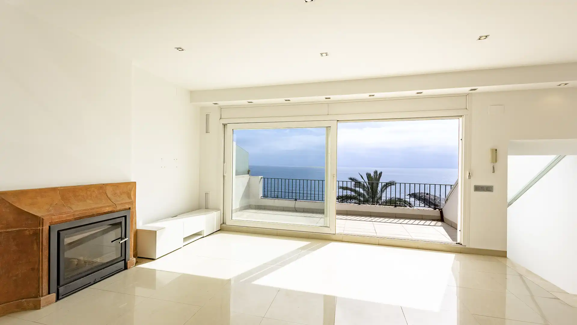 Wohnzimmer von Maisonette zum Verkauf in Sitges mit Klimaanlage, Heizung und Terrasse