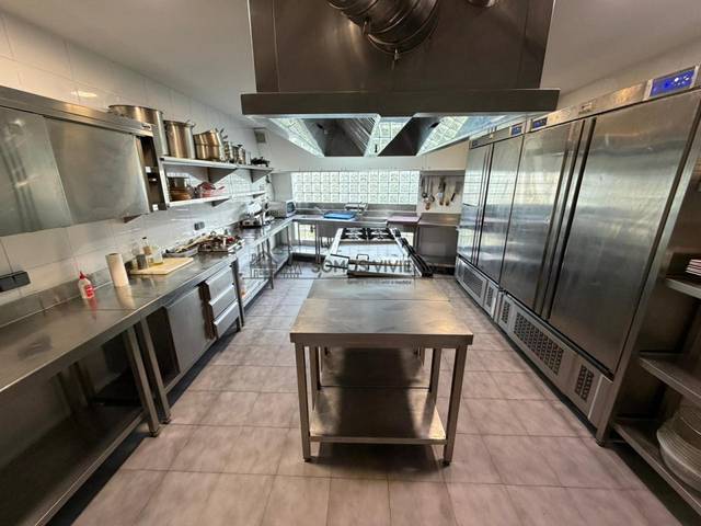 Local comercial en Alquiler en San Cibrao das Viñas