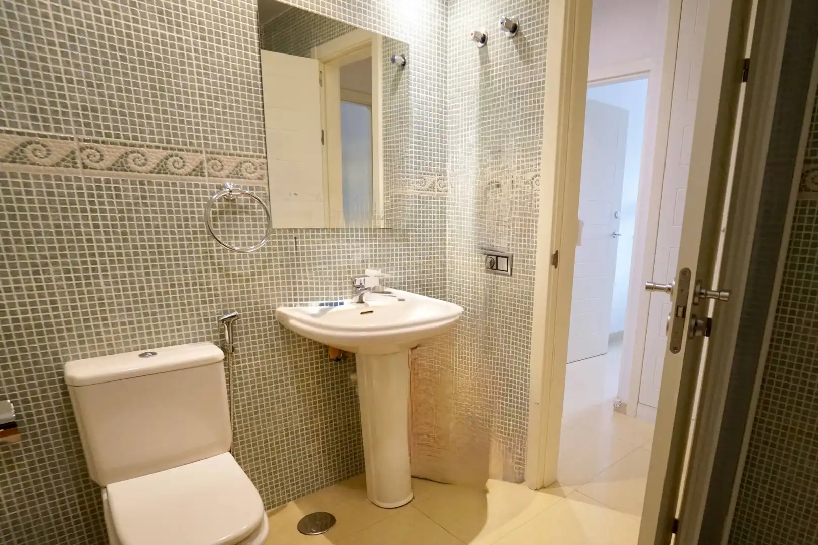 Baño de Piso de alquiler en Las Palmas de Gran Canaria con Jardín privado, Trastero y Amueblado