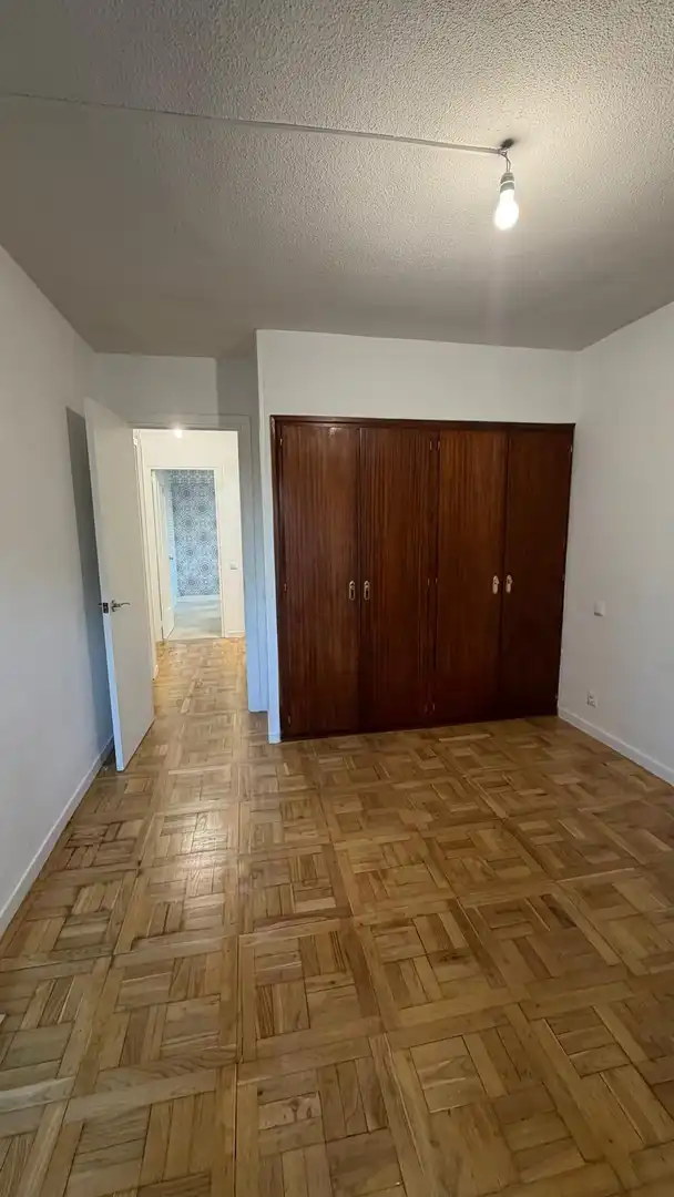 Schlafzimmer von Wohnung zur Miete in Fuencarral - El Pardo