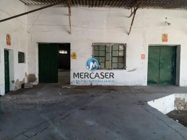 Fabrikhallen zum Verkauf in Calle VAGON, Tielmes