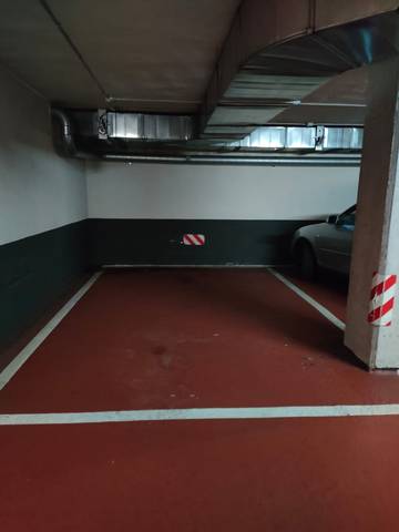 Garaje en Venta en Calle Costa en Zabalburu