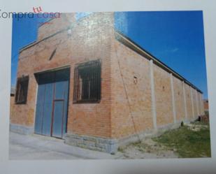 Exterior view of Industrial buildings for sale in Gomezserracín