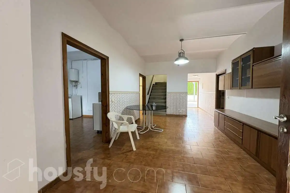 Houses for sale in Avenida Alt emporda, Bàscara