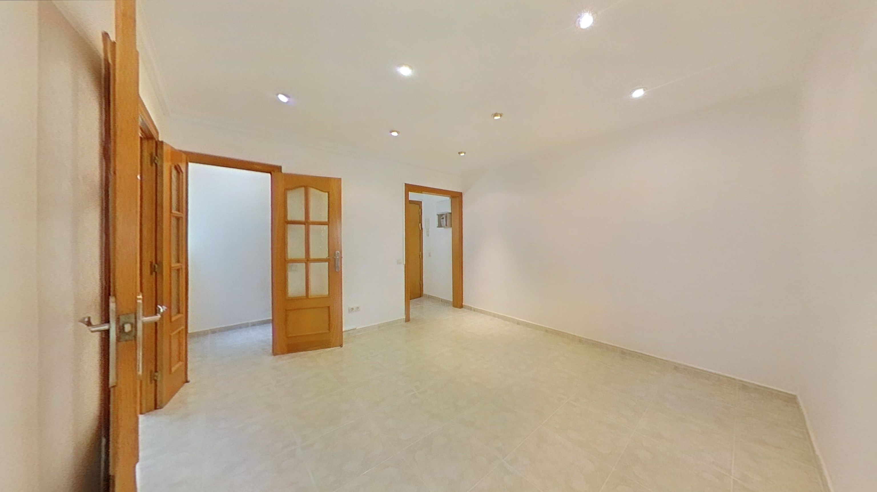 Flat for sale in Esplugues de Llobregat  with Oven