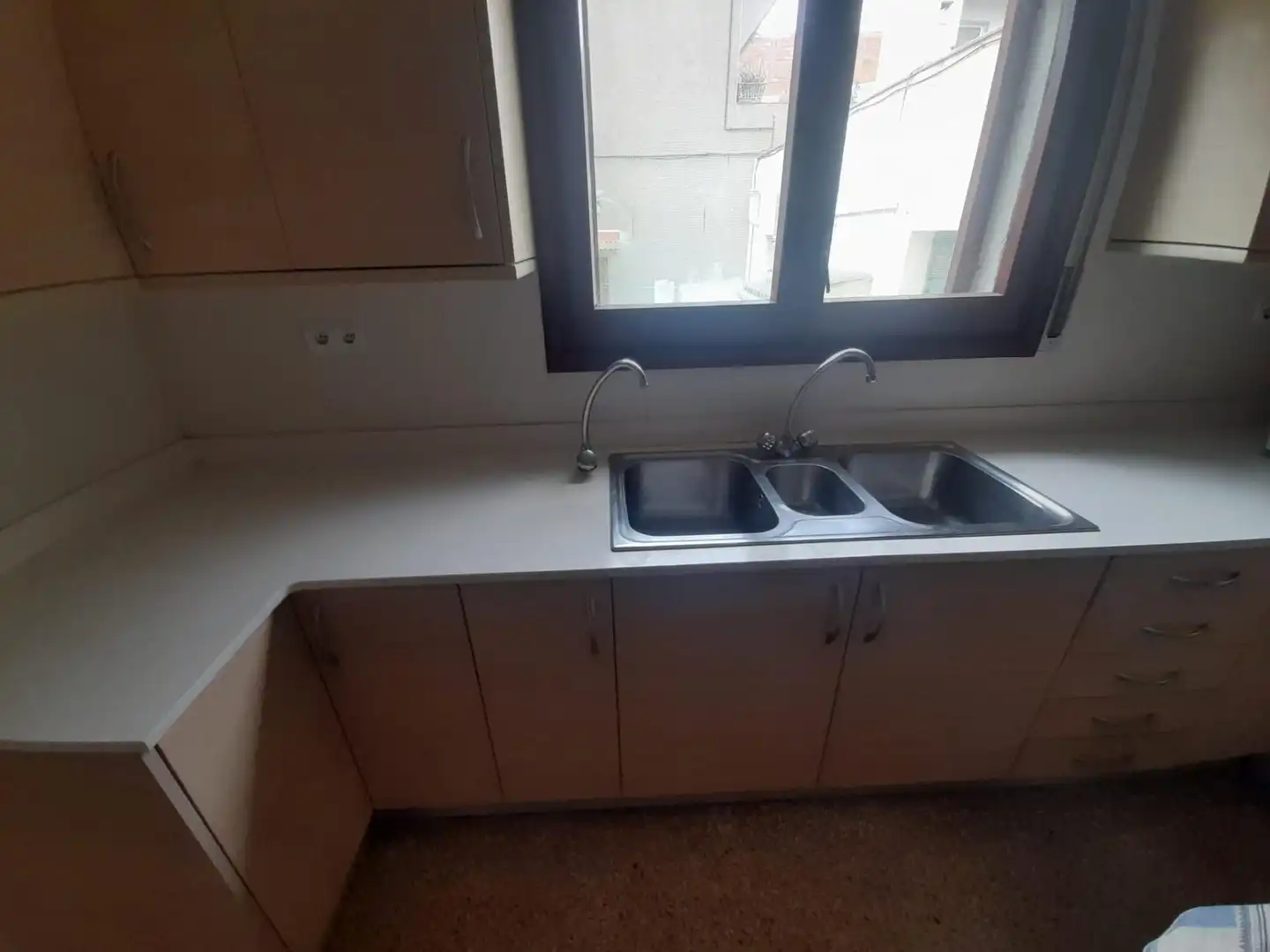 Cuina de Casa o xalet en venda en Sabadell amb Aire condicionat, Jardí privat i Terrassa