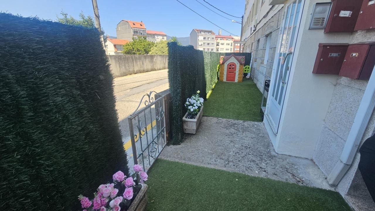 Exterior view of Flat for sale in Redondela  with Heating, Terrace and Storage room