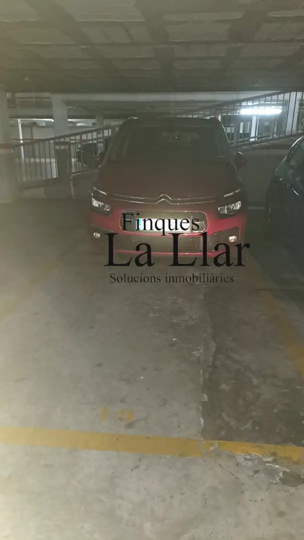 Garaje en venta en PERE SALA, La Roureda