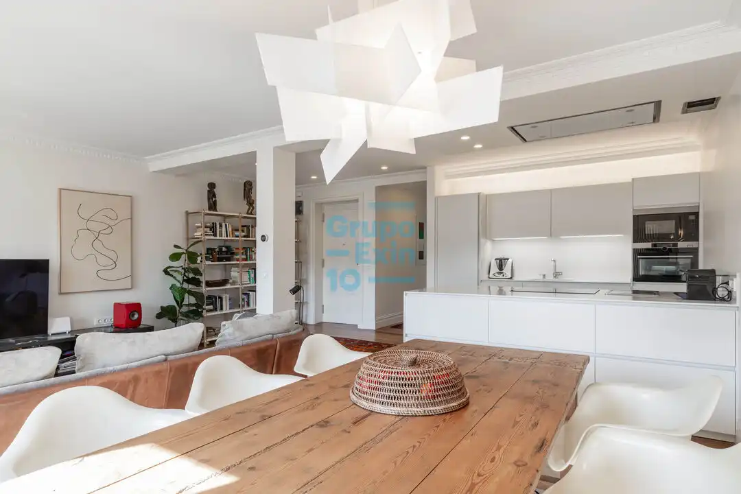 Comedor de Piso en venta en Donostia - San Sebastián  con Aire acondicionado, Calefacción y Balcón