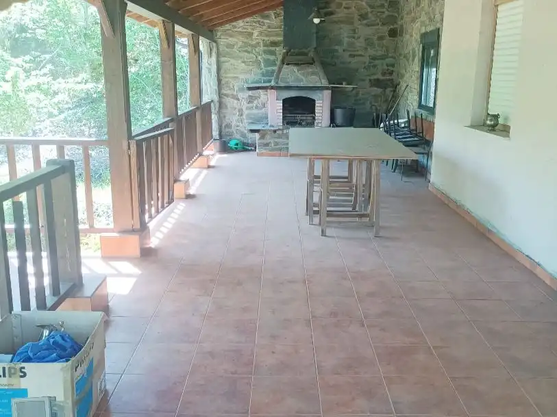 House for sale in Calle el Souto 21A