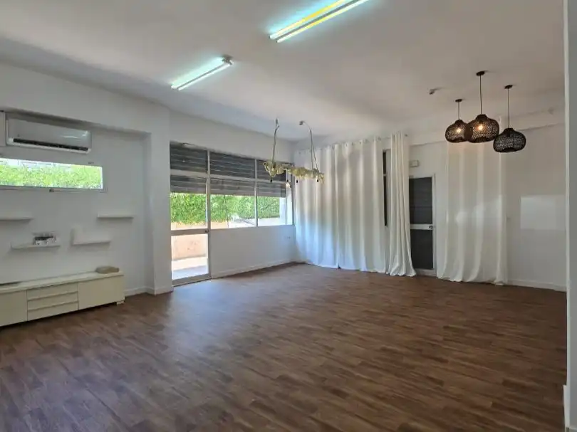 Local comercial en alquiler en Carrer de La Savina 5, imagen 6
