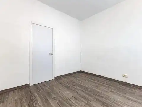 Habitación de Piso en venta en Barcelona con Aire acondicionado, Horno y Balcón