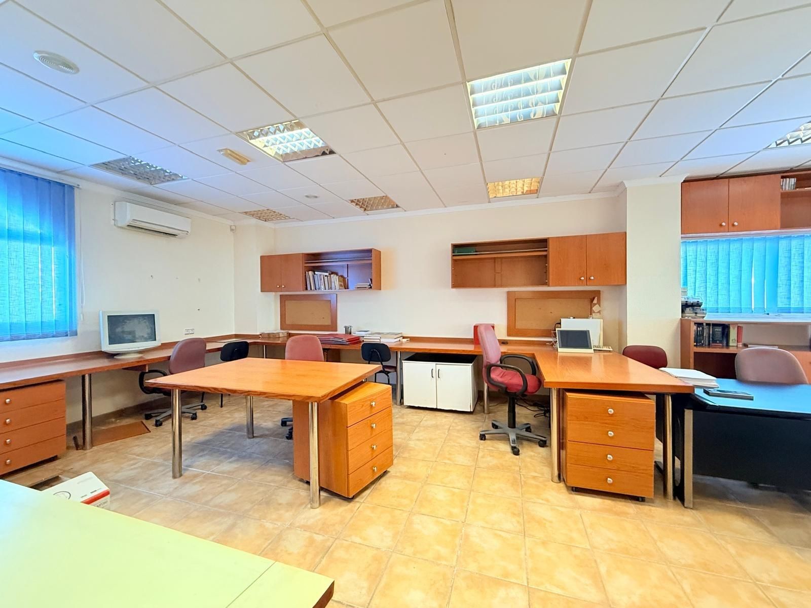 Office for rent in La Manga del Mar Menor