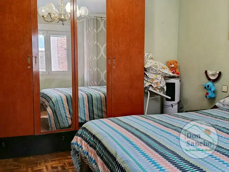 Habitación de Piso en venta en Valladolid con Calefacción
