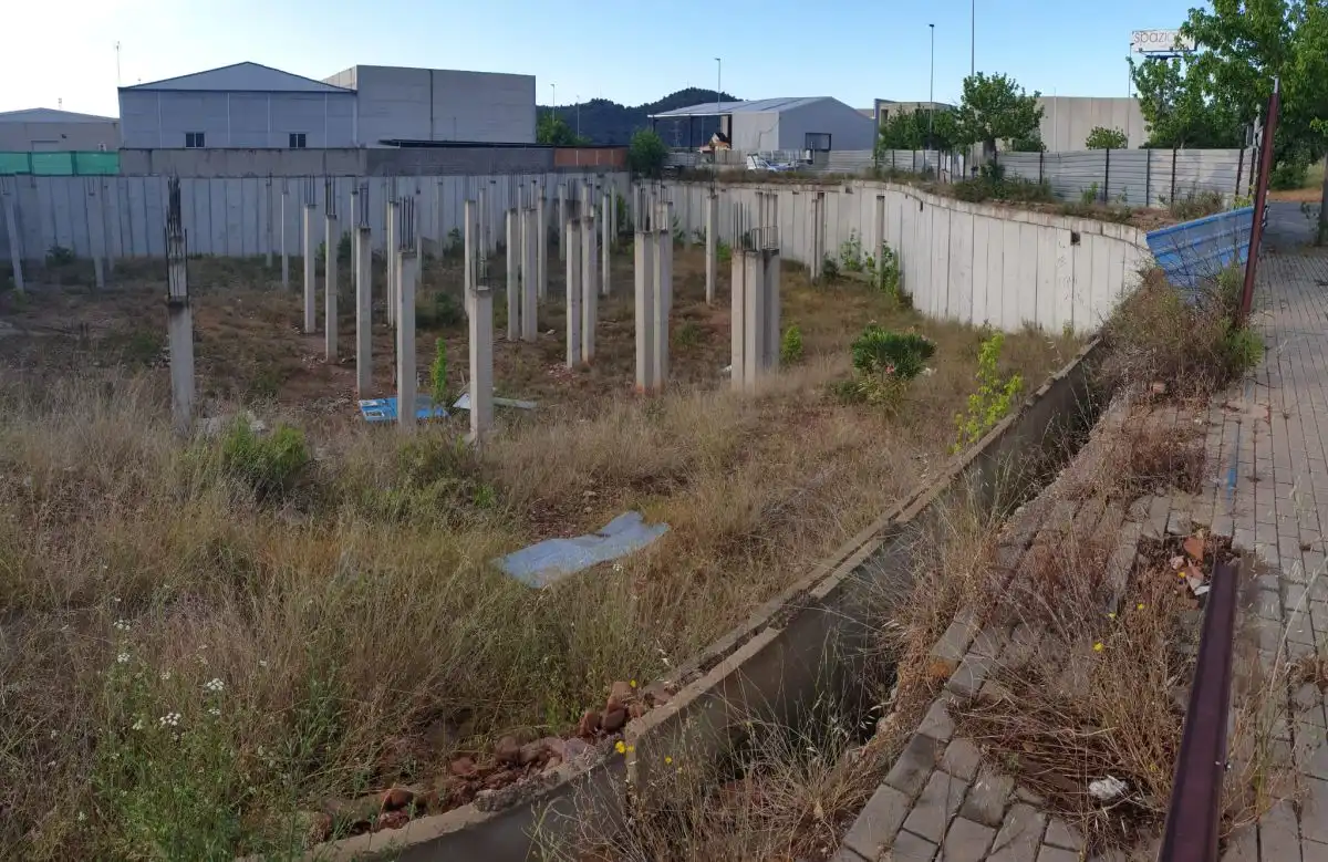 Terreny industrial en venda en La Vall d'Uixó