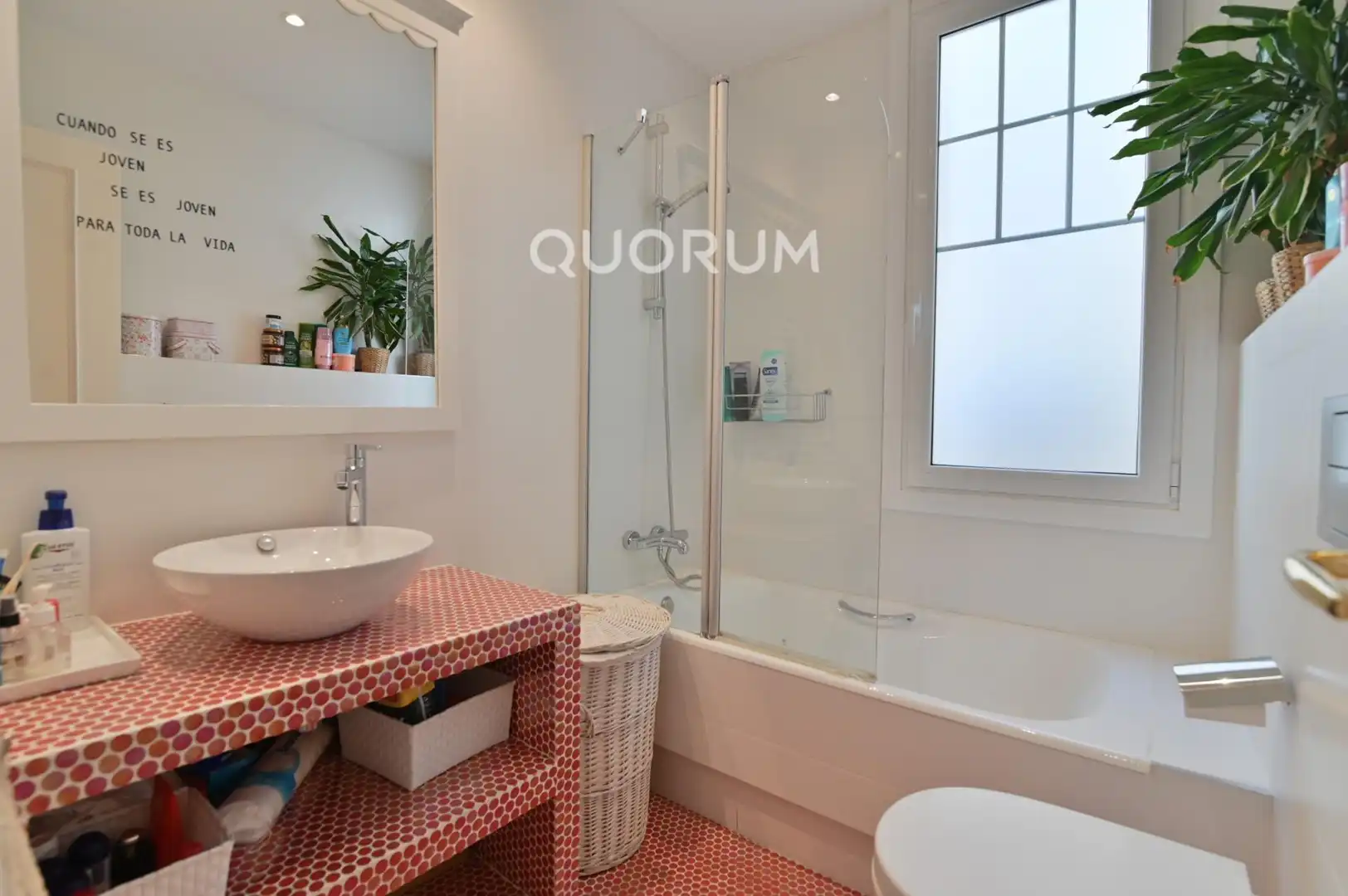 Baño de Piso en venta en Getxo  con Calefacción y Trastero