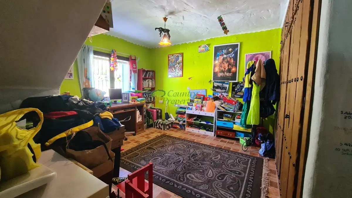 Finca rústica en venda en Canillas de Albaida amb Aire condicionat, Calefacció i Jardí privat