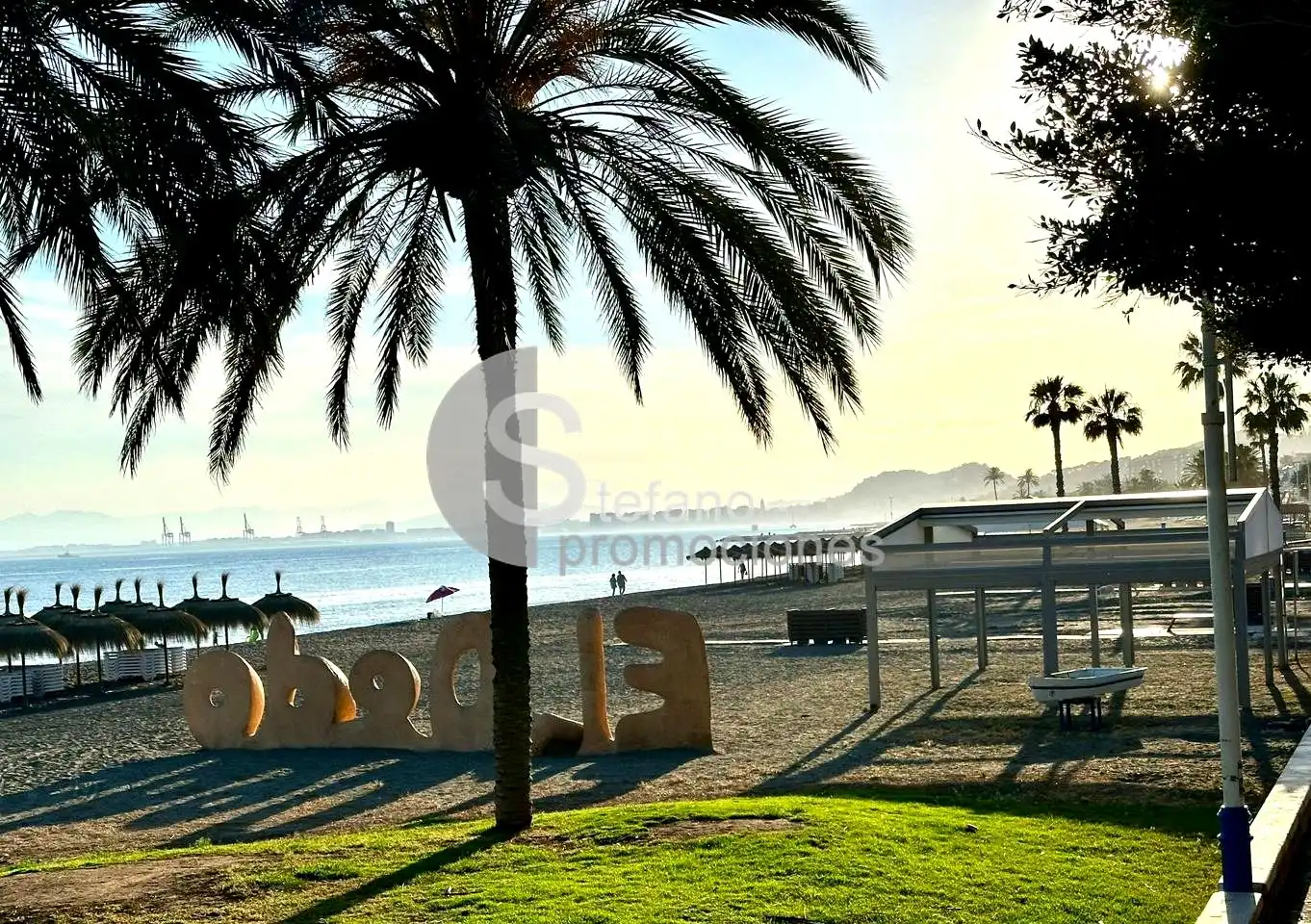 Vista exterior de Piso en venta en Málaga con Aire acondicionado, Terraza y Piscina comunitaria