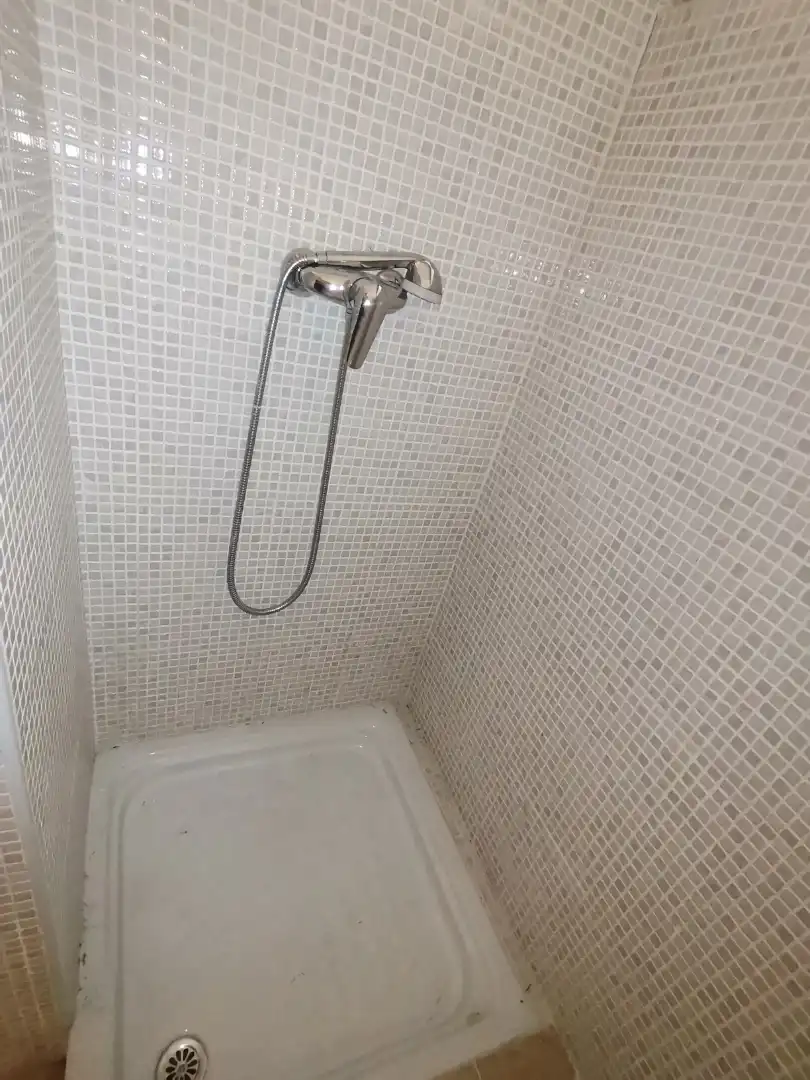 Badezimmer von Geschaftsraum zum Verkauf in Tres Cantos mit Klimaanlage