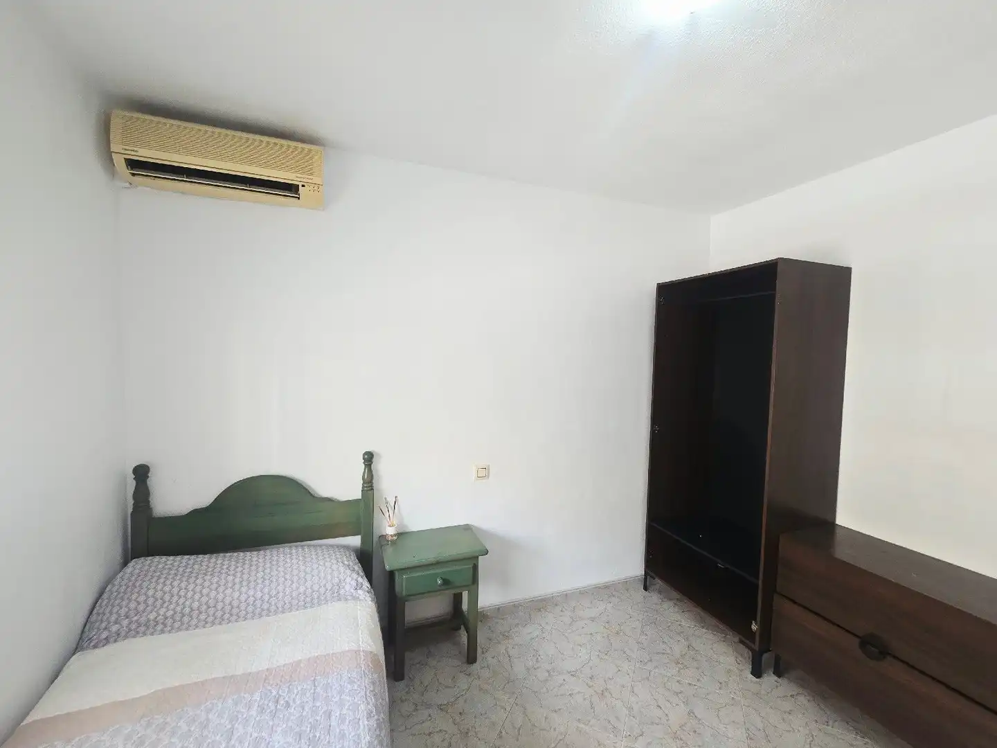Habitación de Piso en venta en Garrucha con Aire acondicionado, Terraza y Piscina