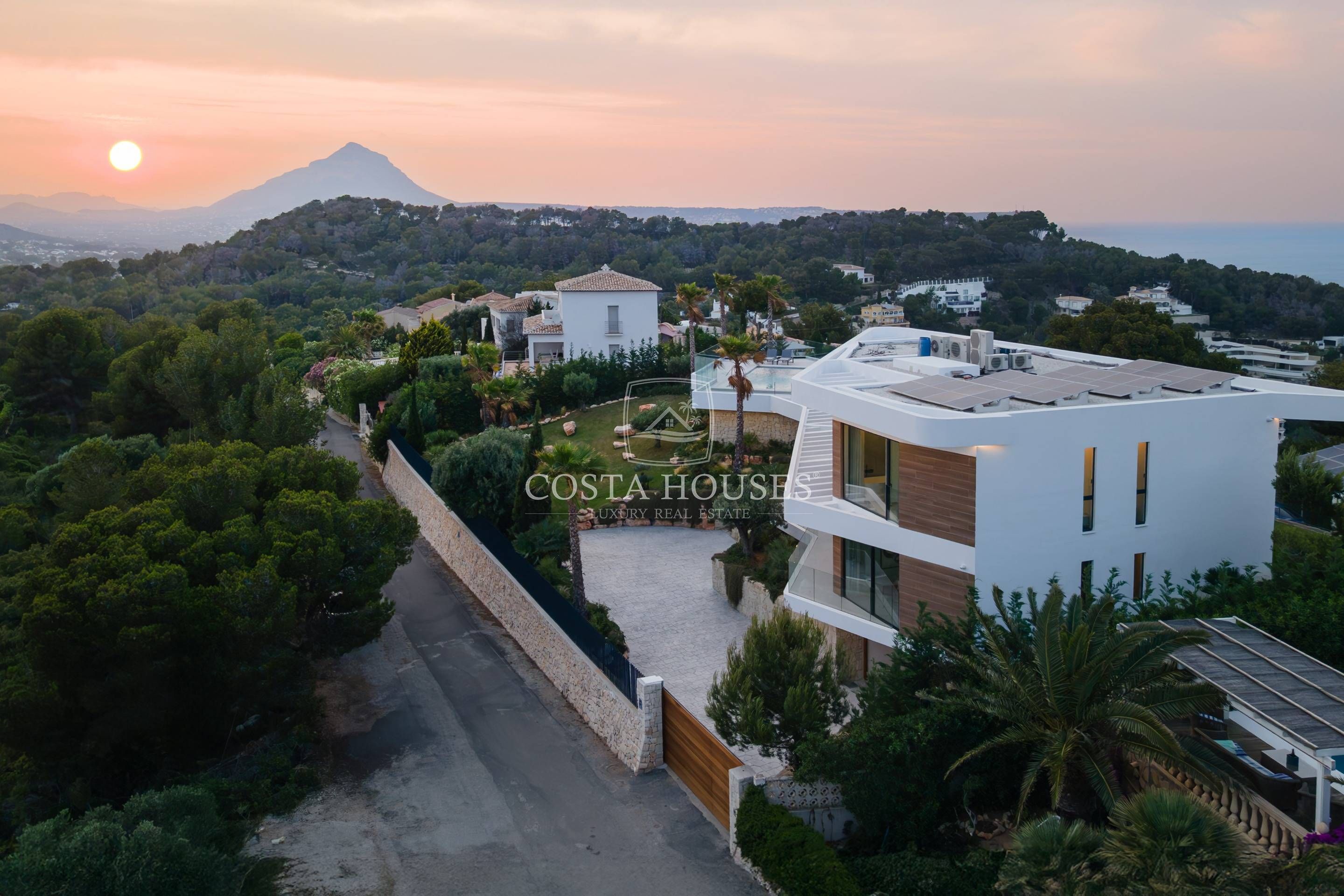 Exterior view of House or chalet for sale in Jávea / Xàbia  with Air Conditioner, Heating and Private garden
