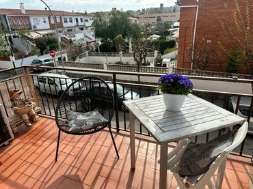 Flat with balcony for sale in Centre