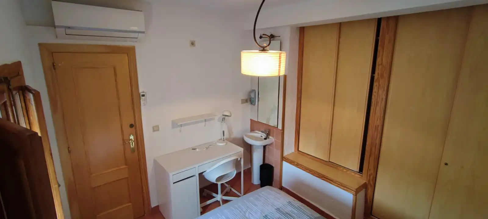 Dormitori de Casa o xalet de lloguer en Cuenca amb Calefacció, Moblat i Rentadora