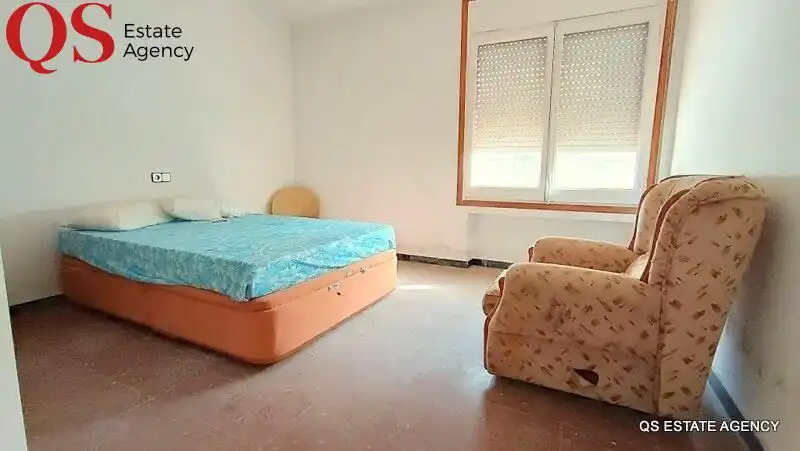 Habitación de Edificio en venta en Tordera