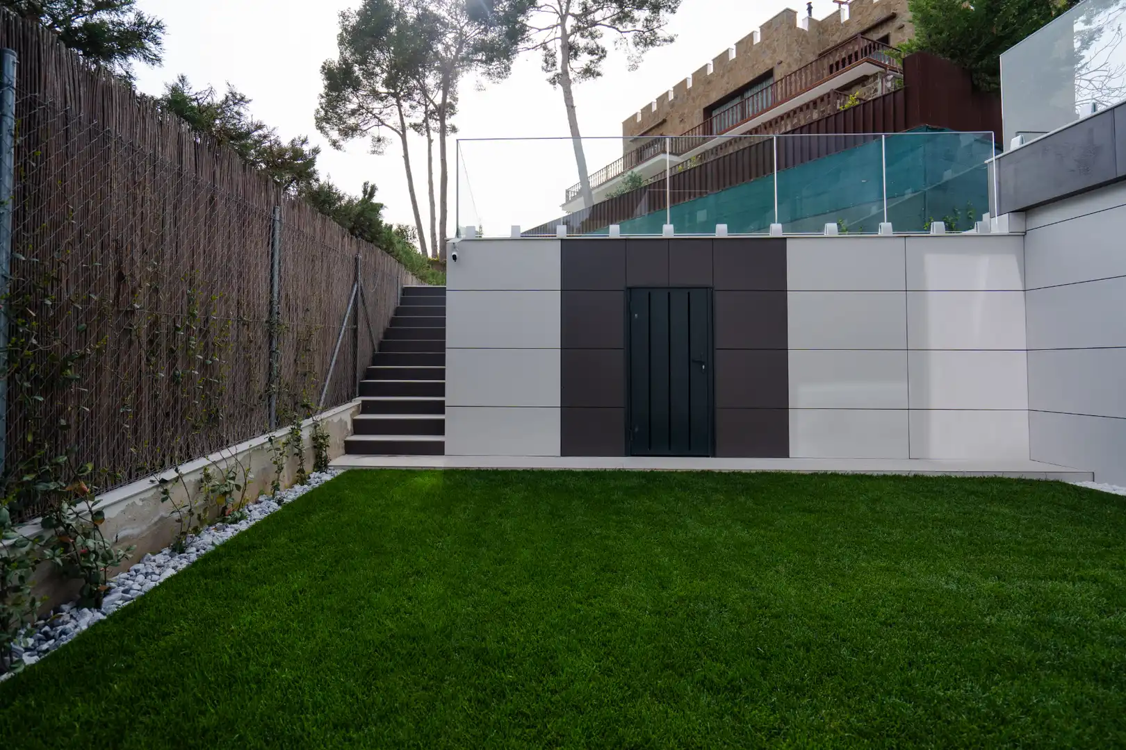 Houses for sale in Carrer de la Noguera, Montmar
