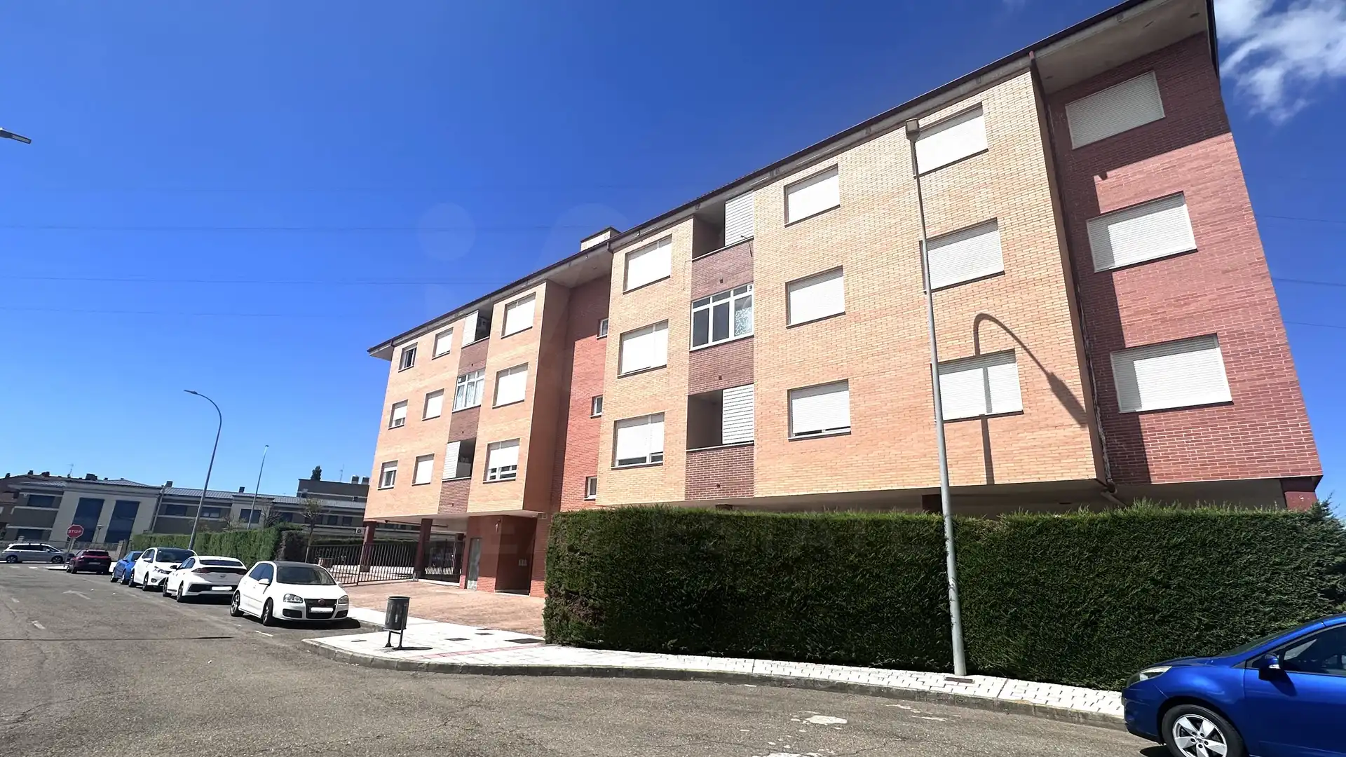Außenansicht von Wohnung zum Verkauf in Villaquilambre mit Heizung