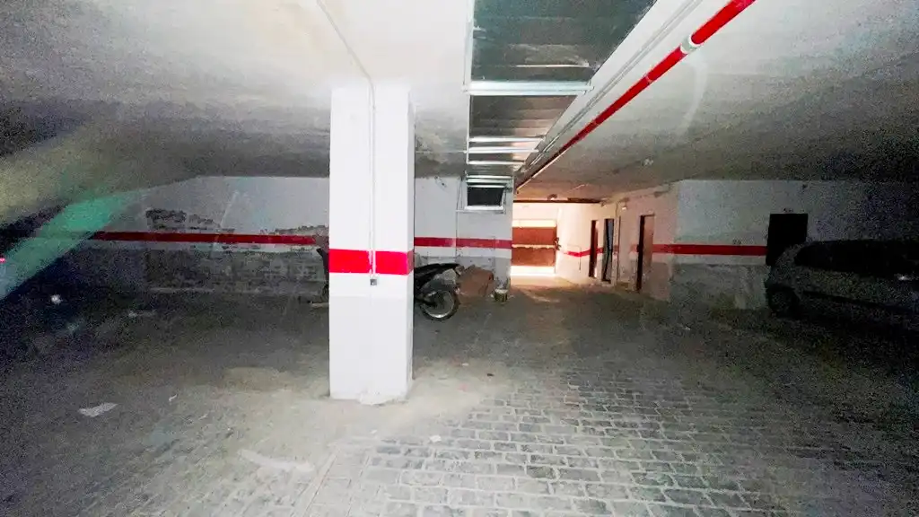 Parking de Piso en venta en Alcaucín con Piscina comunitaria