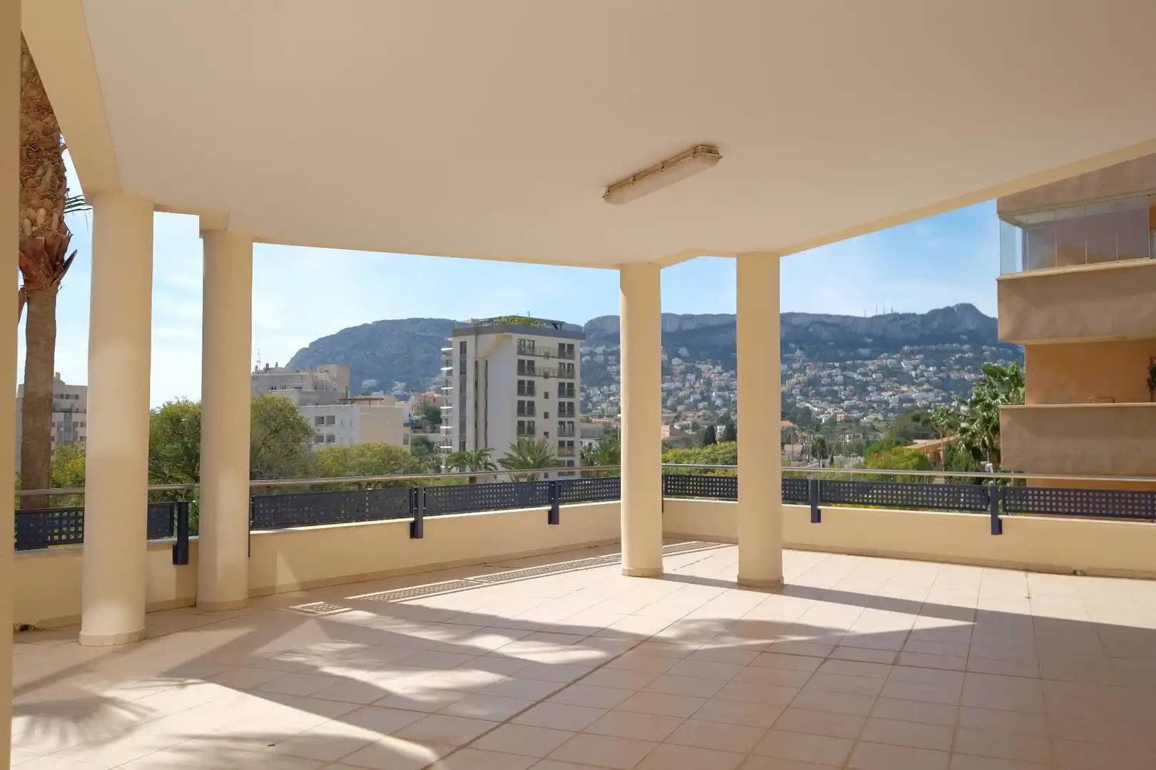 Terrace of Attic for sale in Calpe / Calp  with Air Conditioner, Heating and Private garden