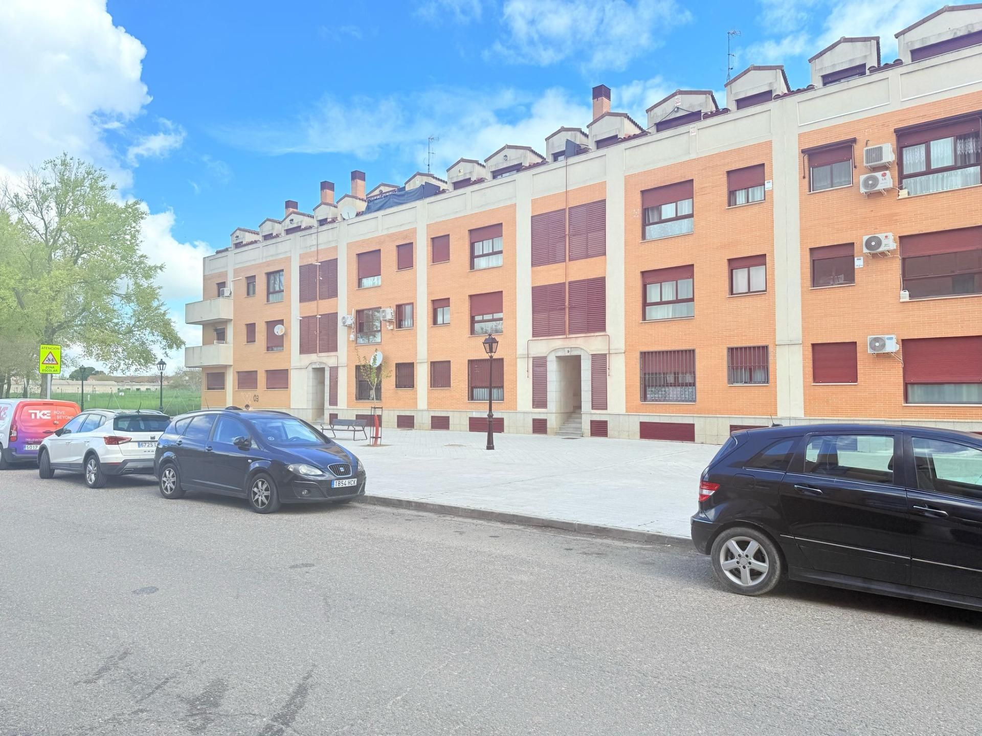 Vista exterior de Piso en venta en Yuncler con Calefacción y Trastero