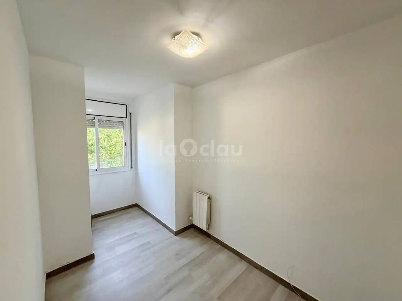 Dormitori de Apartament en venda en Vic amb Calefacció