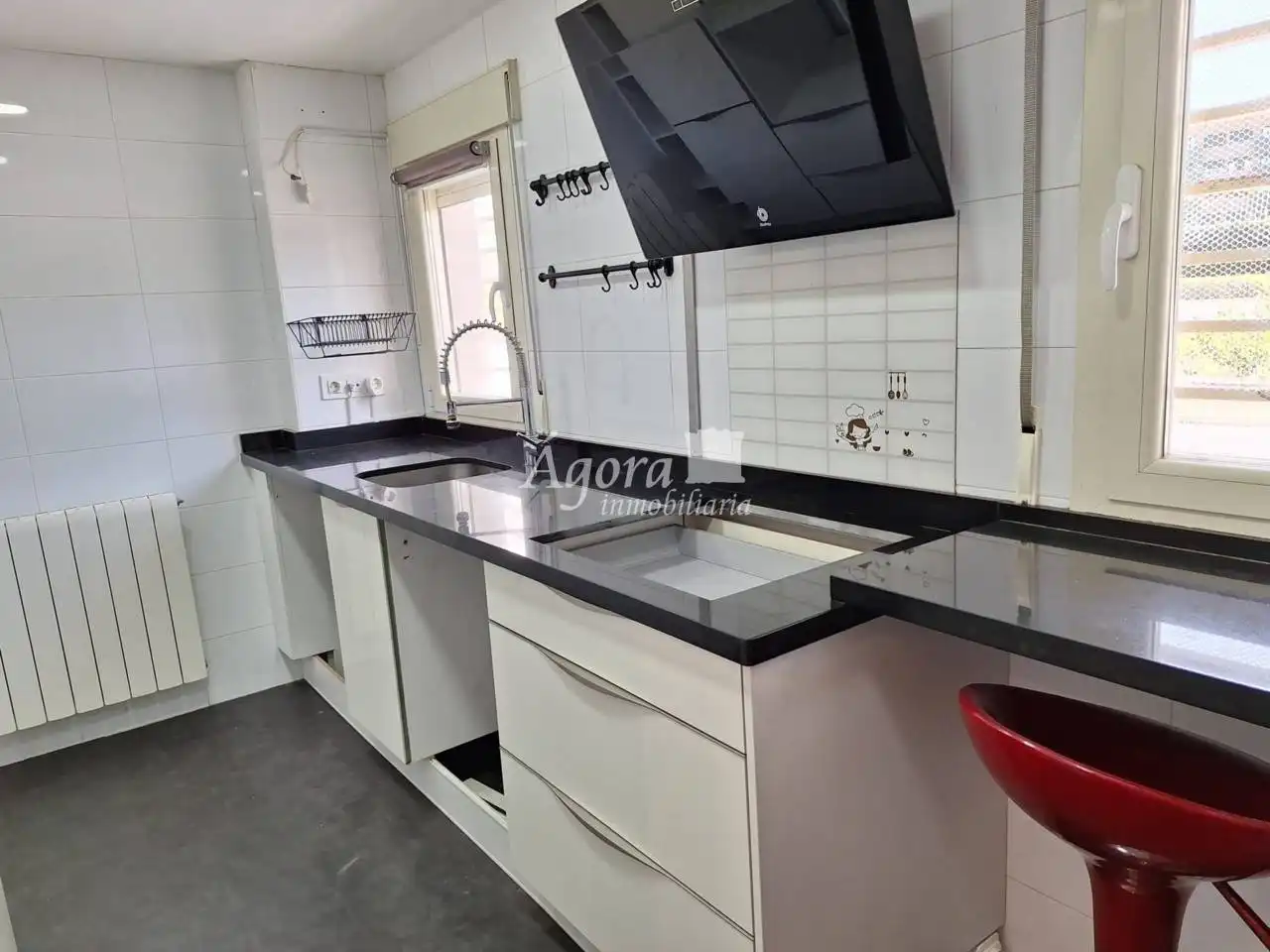 Cocina de Piso en venta en Valladolid con Parquet y Trastero