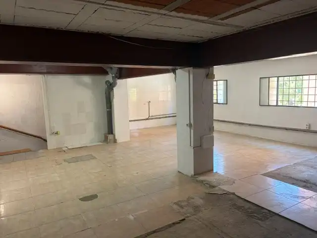 Local comercial en venta en Carrer de la Font de la Barona, imagen 13
