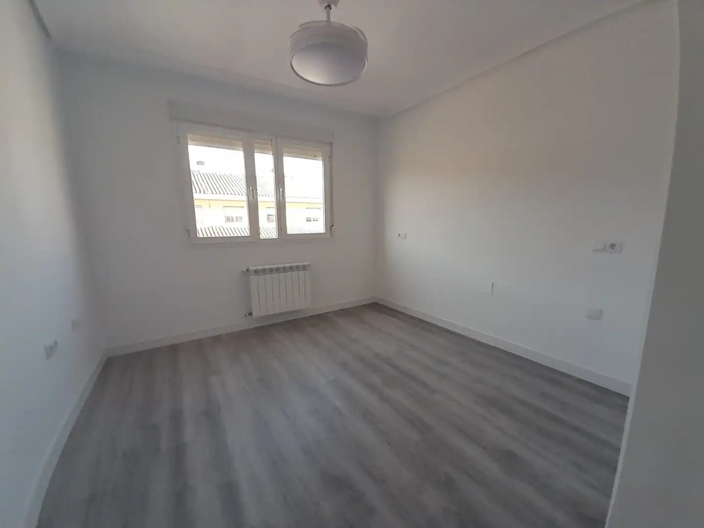 Dormitori de Casa o xalet en venda en Puertollano amb Calefacció, Terrassa i Traster